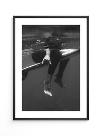 Surfer Beine Unterwasser S/W