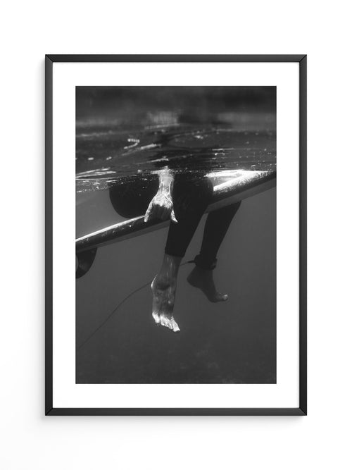 Surfer Beine Unterwasser S/W