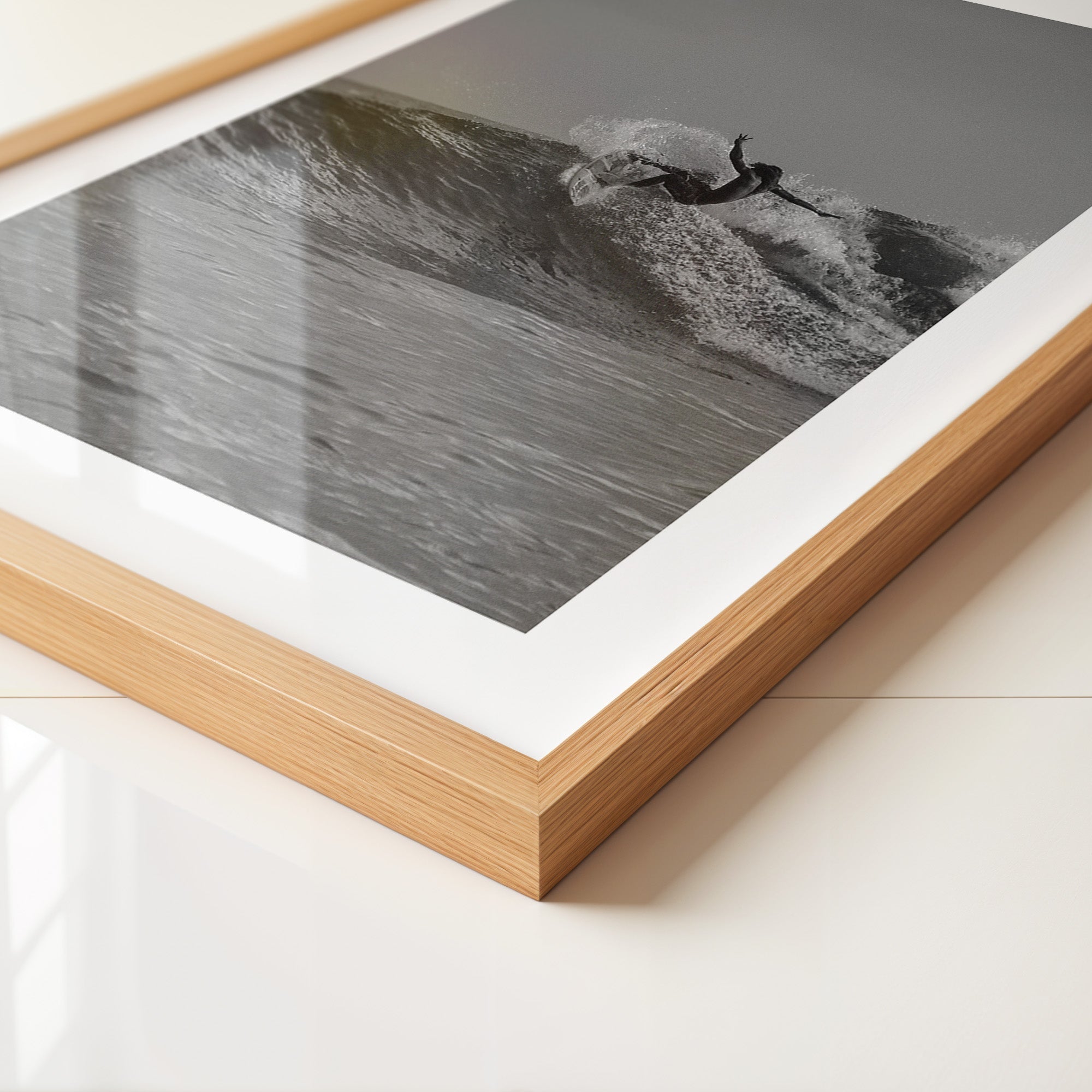 Surfer Welle Schwarzweiß