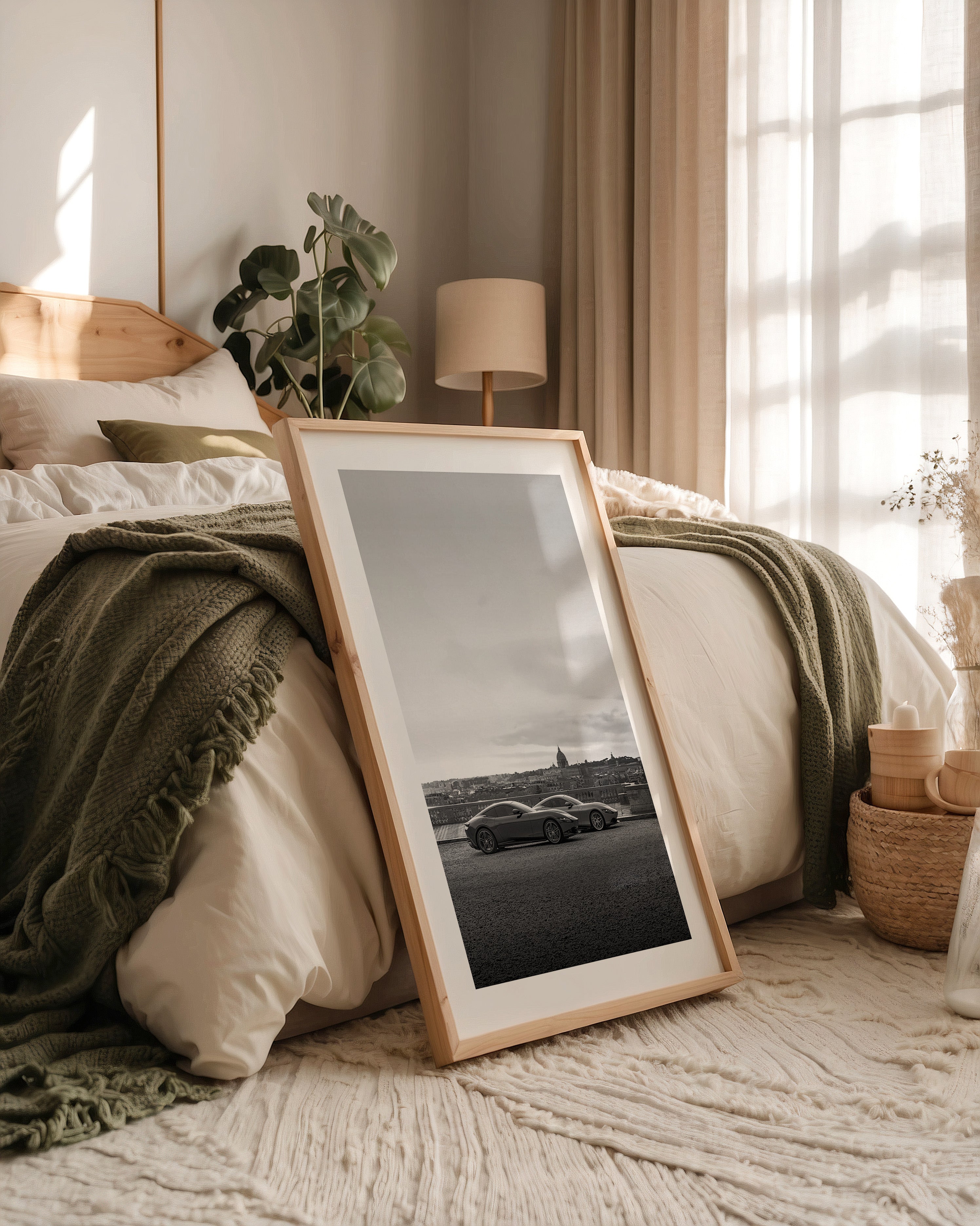 Zwei Sportwagen Stadtansicht S/W