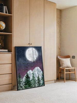 Vollmond über schneebedeckten Tannen