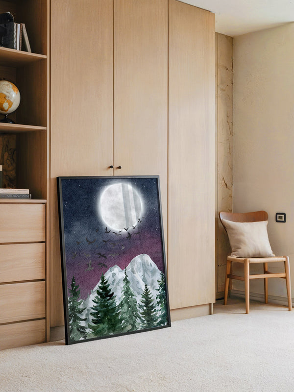 Vollmond über schneebedeckten Tannen