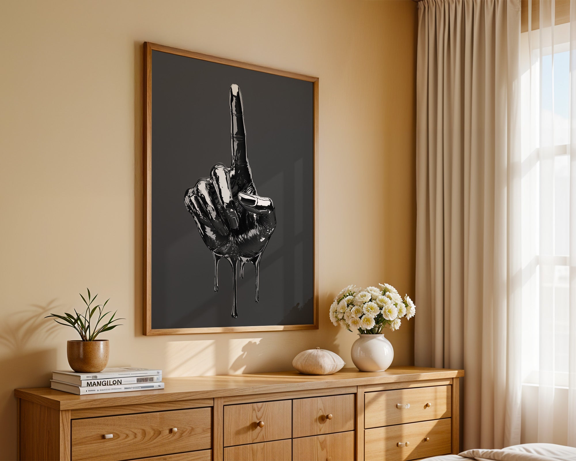 Schwarze Metalhand Skulptur