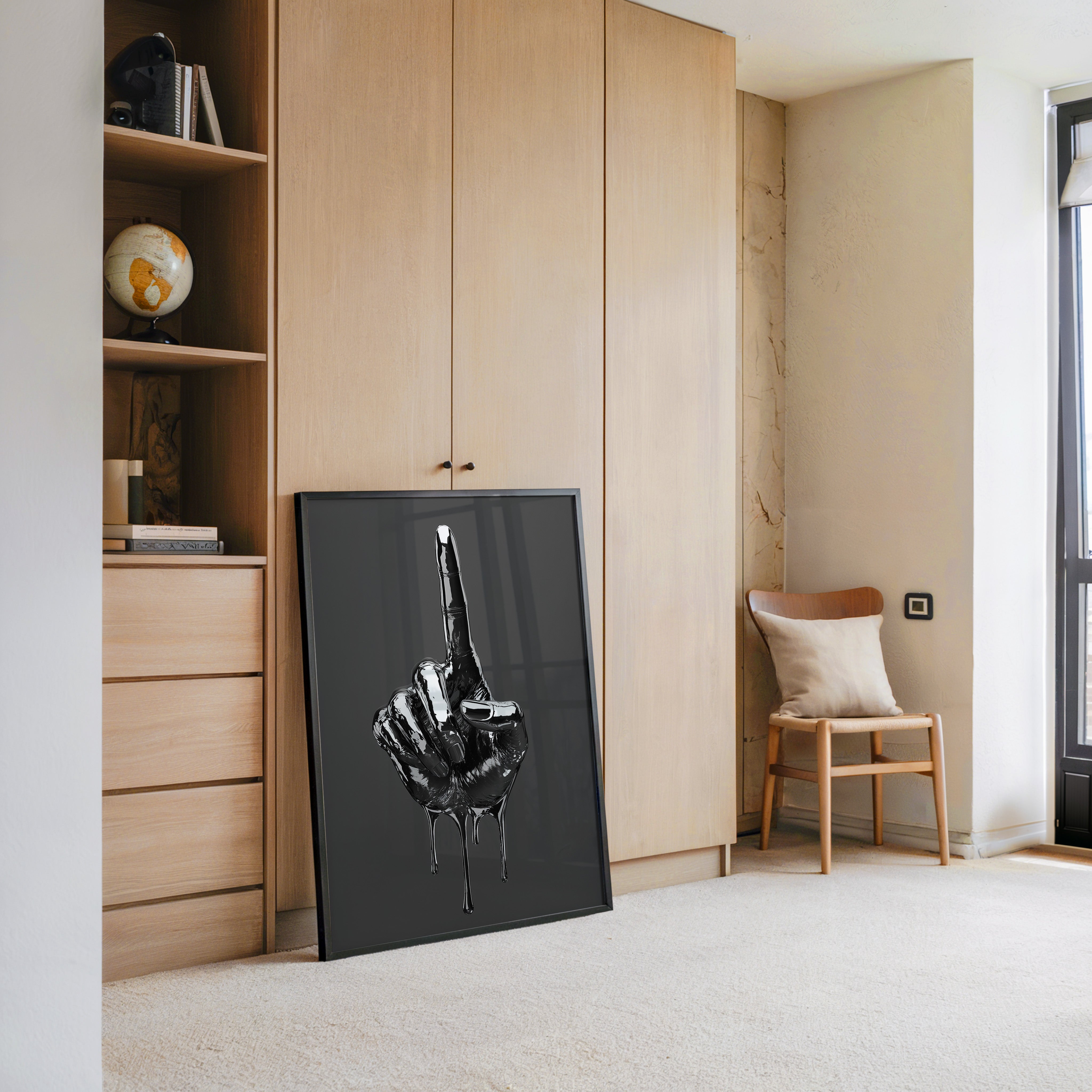 Schwarze Metalhand Skulptur