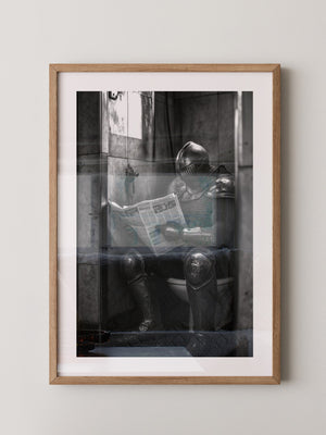 Ritter Rüstung Zeitungsklo S/W