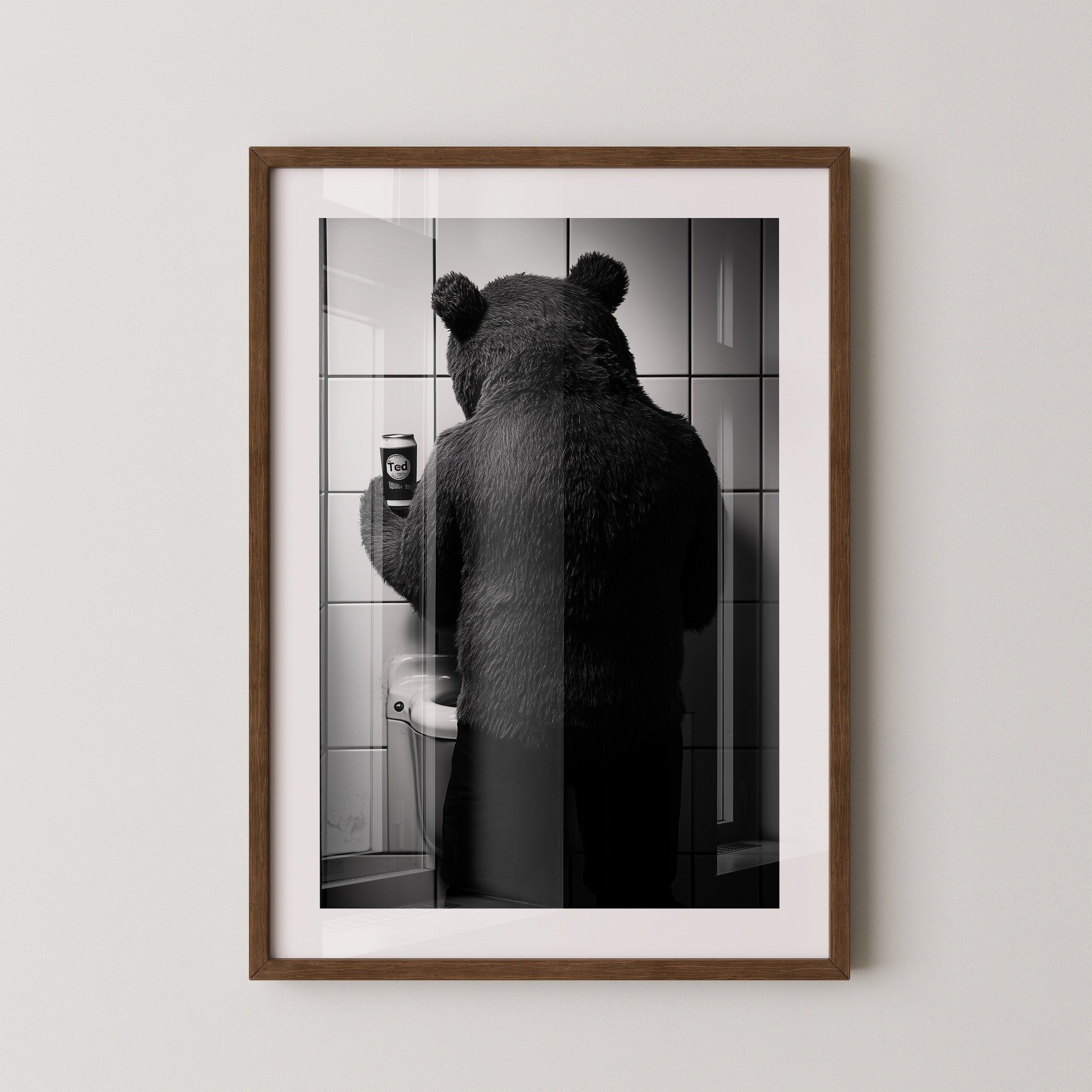 Bärenkostüm Kachelwand Retro-Look