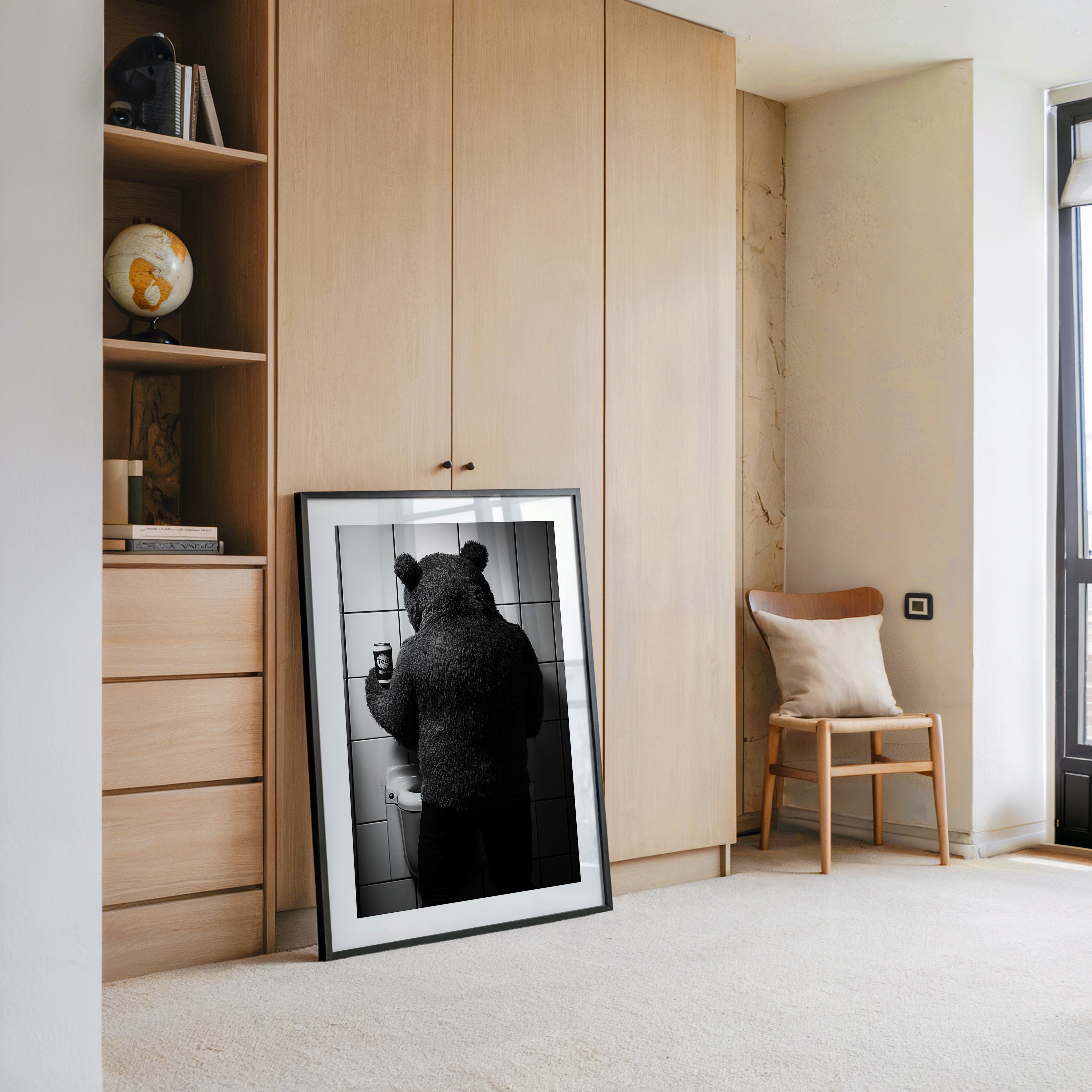 Bärenkostüm Kachelwand Retro-Look