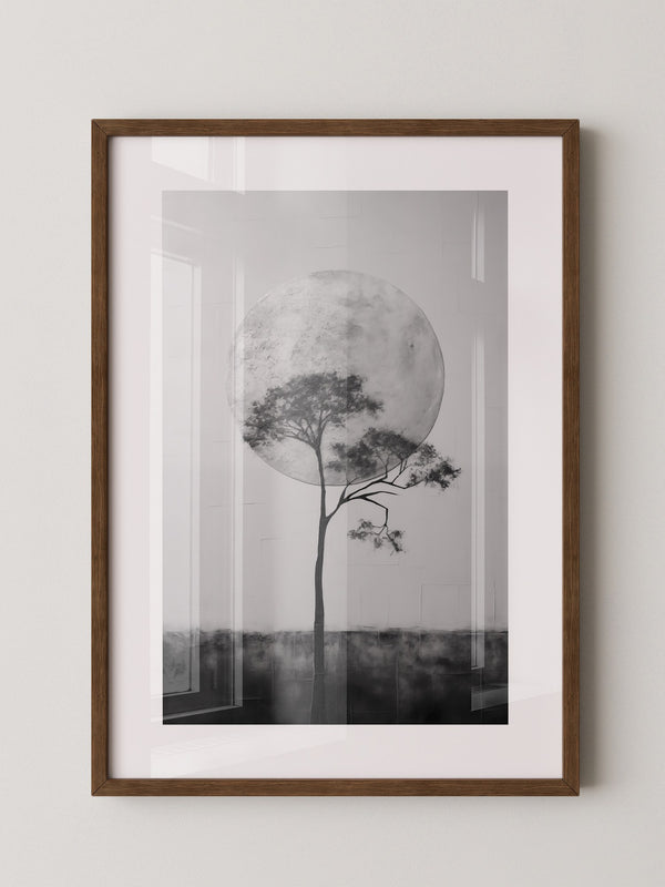 Baum vor Mond Schwarzweiß