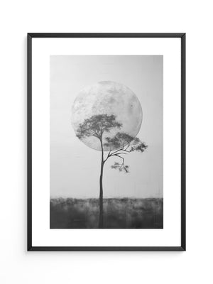 Baum vor Mond Schwarzweiß