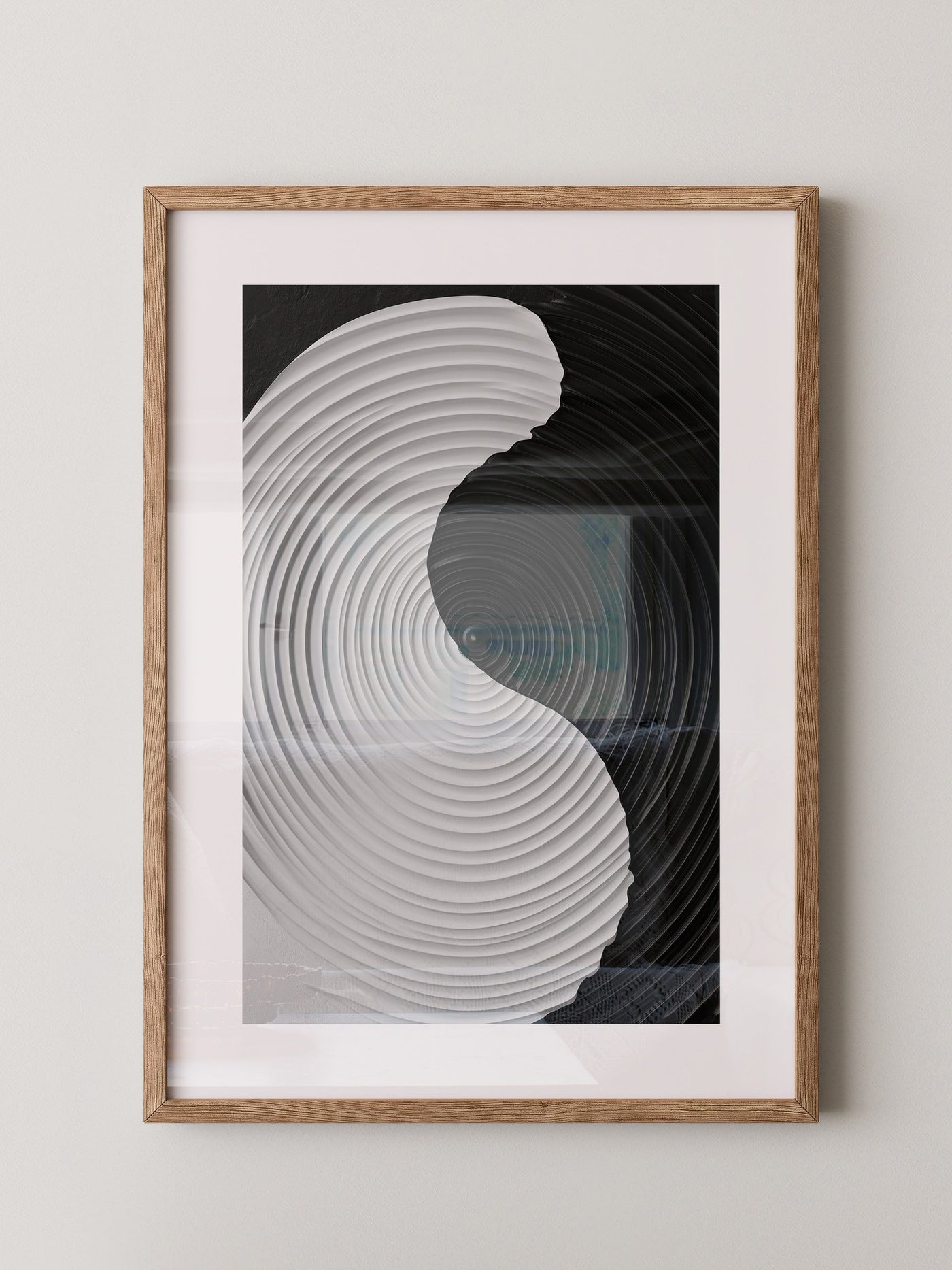 Yin Yang Wellen schwarz weiß