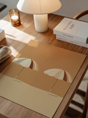 Zwei Sonnenschirme minimalistisch
