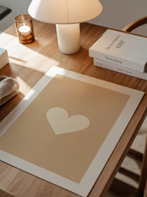 Herz Minimalismus Beige