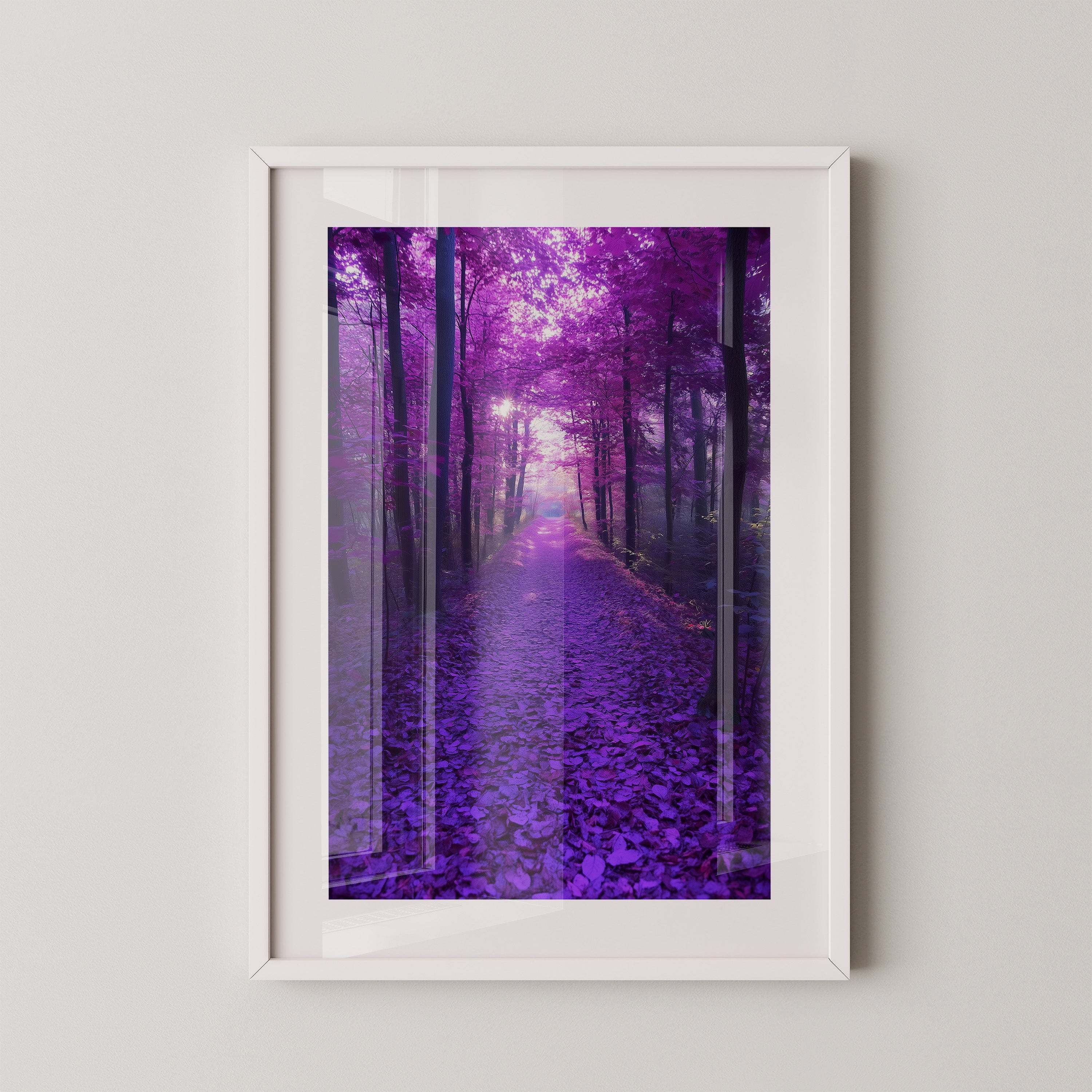 Waldweg lila Farbenspiel