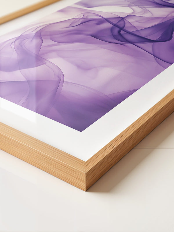 Lila Seide fließend