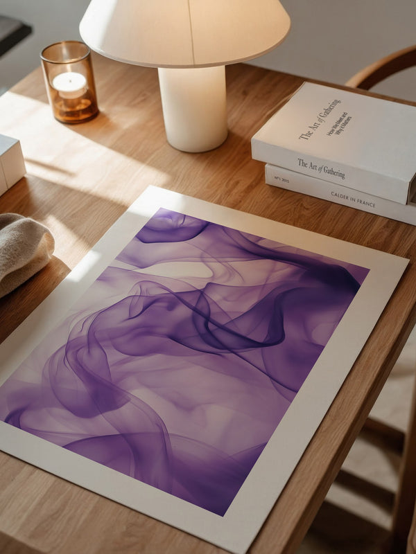 Lila Seide fließend