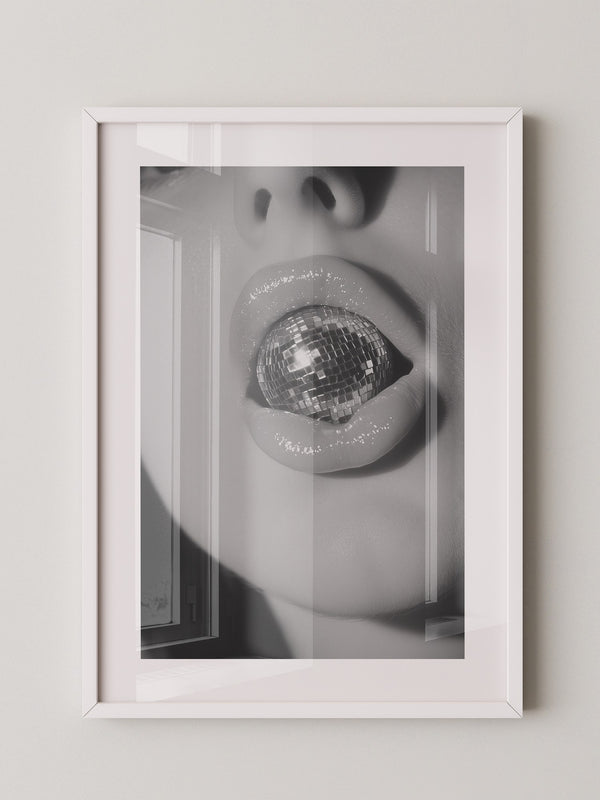 Diskokugel Mund Glanz Schwarzweiß