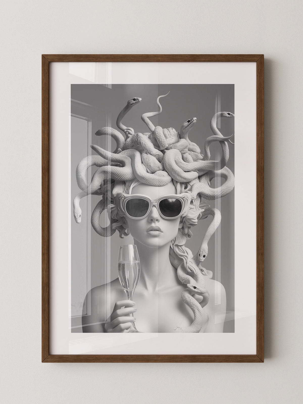 Medusa Modern S/W Glamour