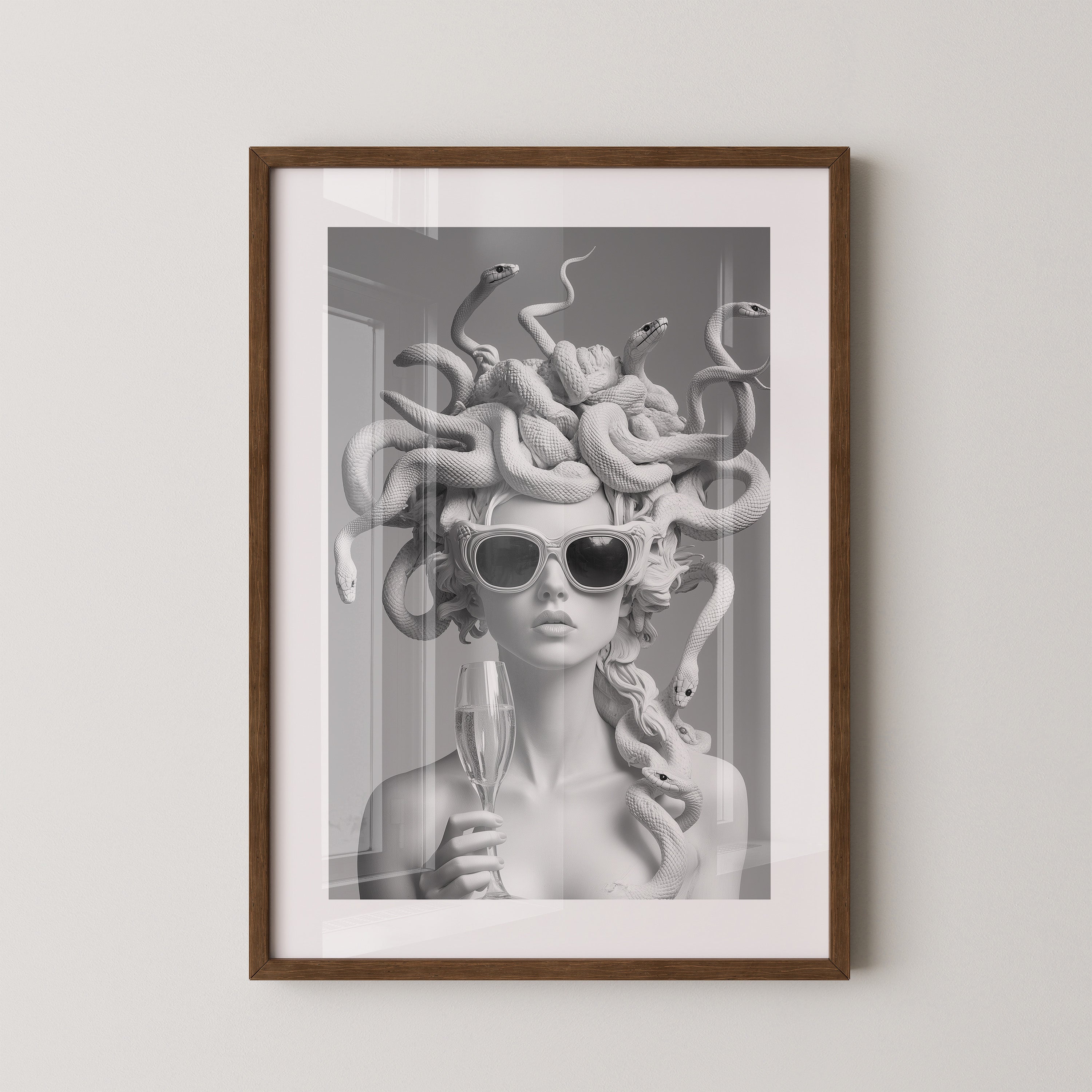 Medusa Modern S/W Glamour