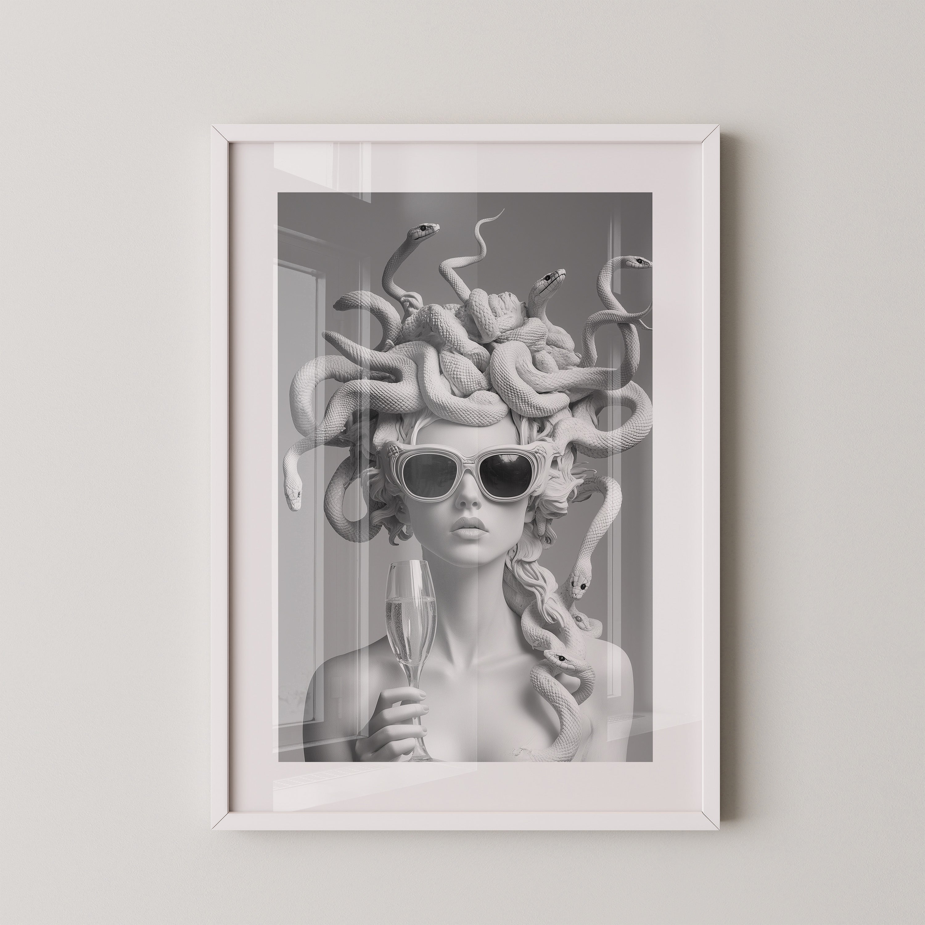 Medusa Modern S/W Glamour