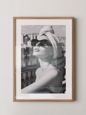 Städeterrasse Frau Schwarzweiß