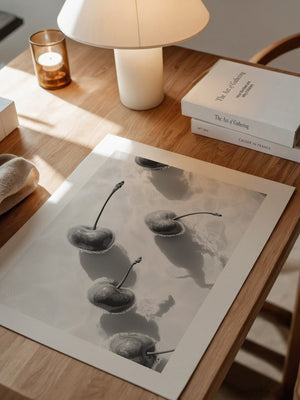 Kirschen Wasser Spiegelung S/W