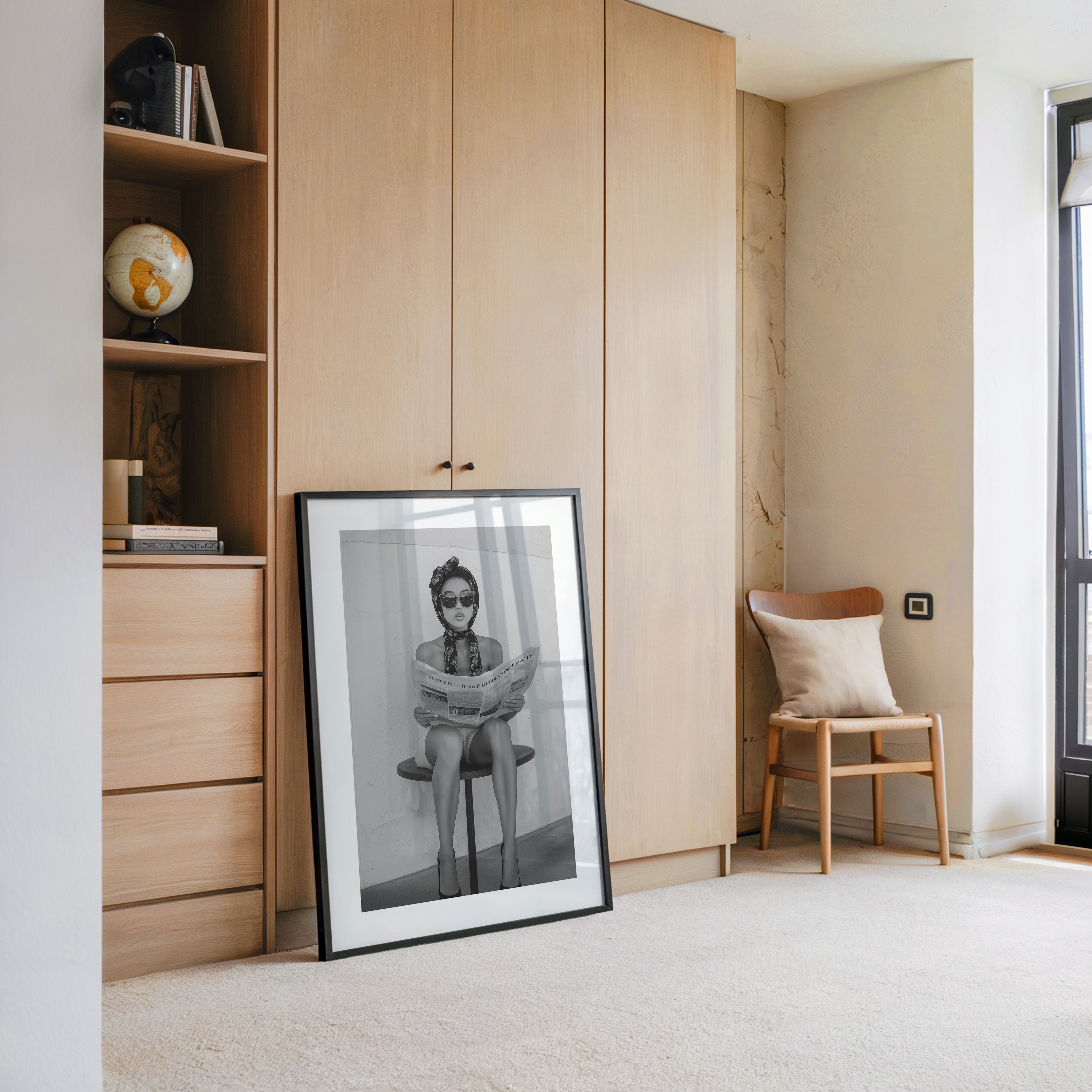 Zeitungsleserin Retro Stil