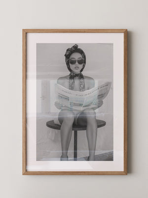 Lesende Frau Retro Schwarzweiß