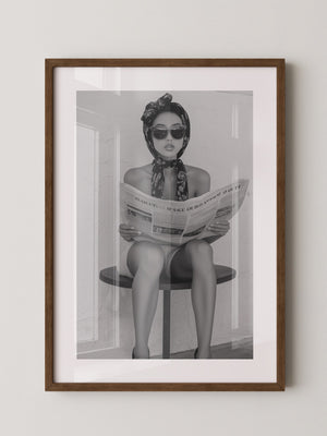 Lesende Frau Retro Schwarzweiß