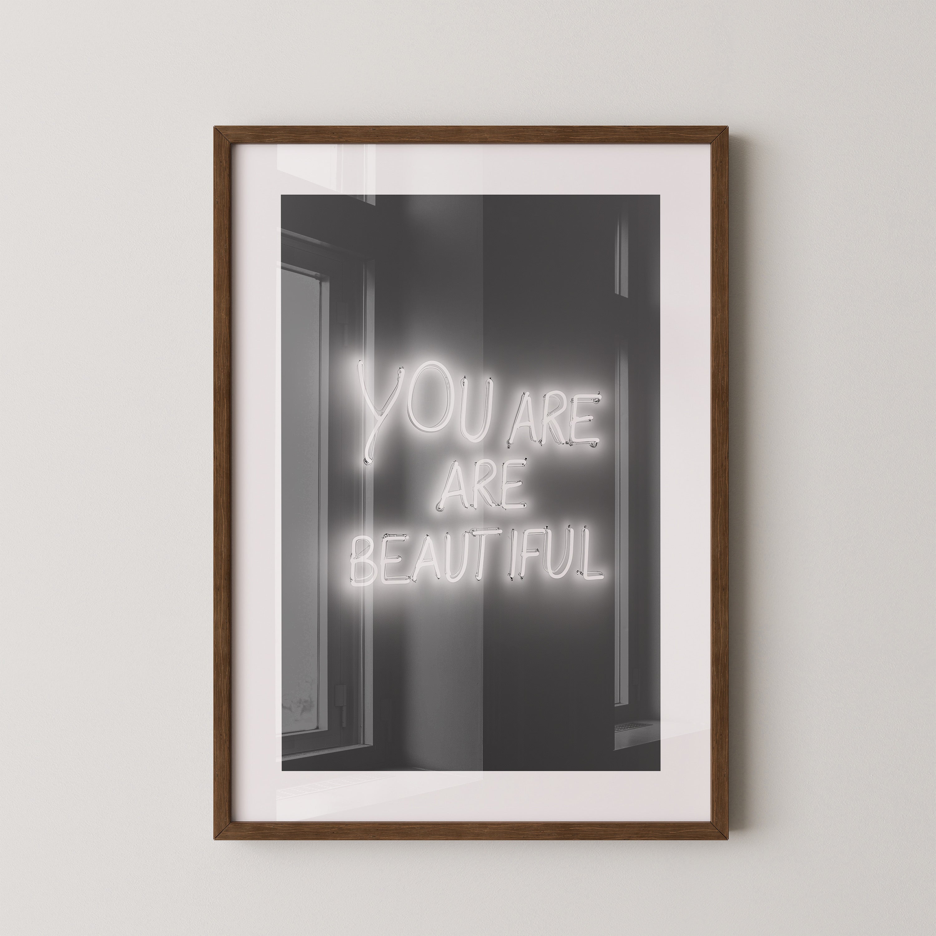 Neon Schriftzug Leuchtend Schwarzweiß