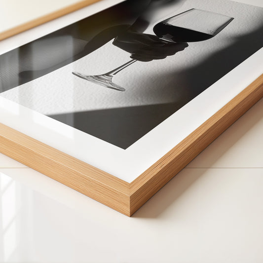 Weinglas Schatten schwarzweiß