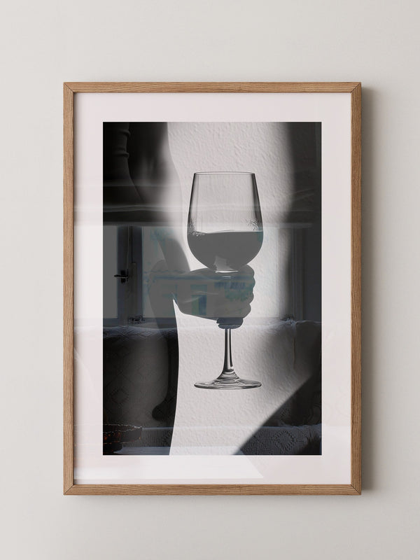 Weinglas Schatten schwarzweiß