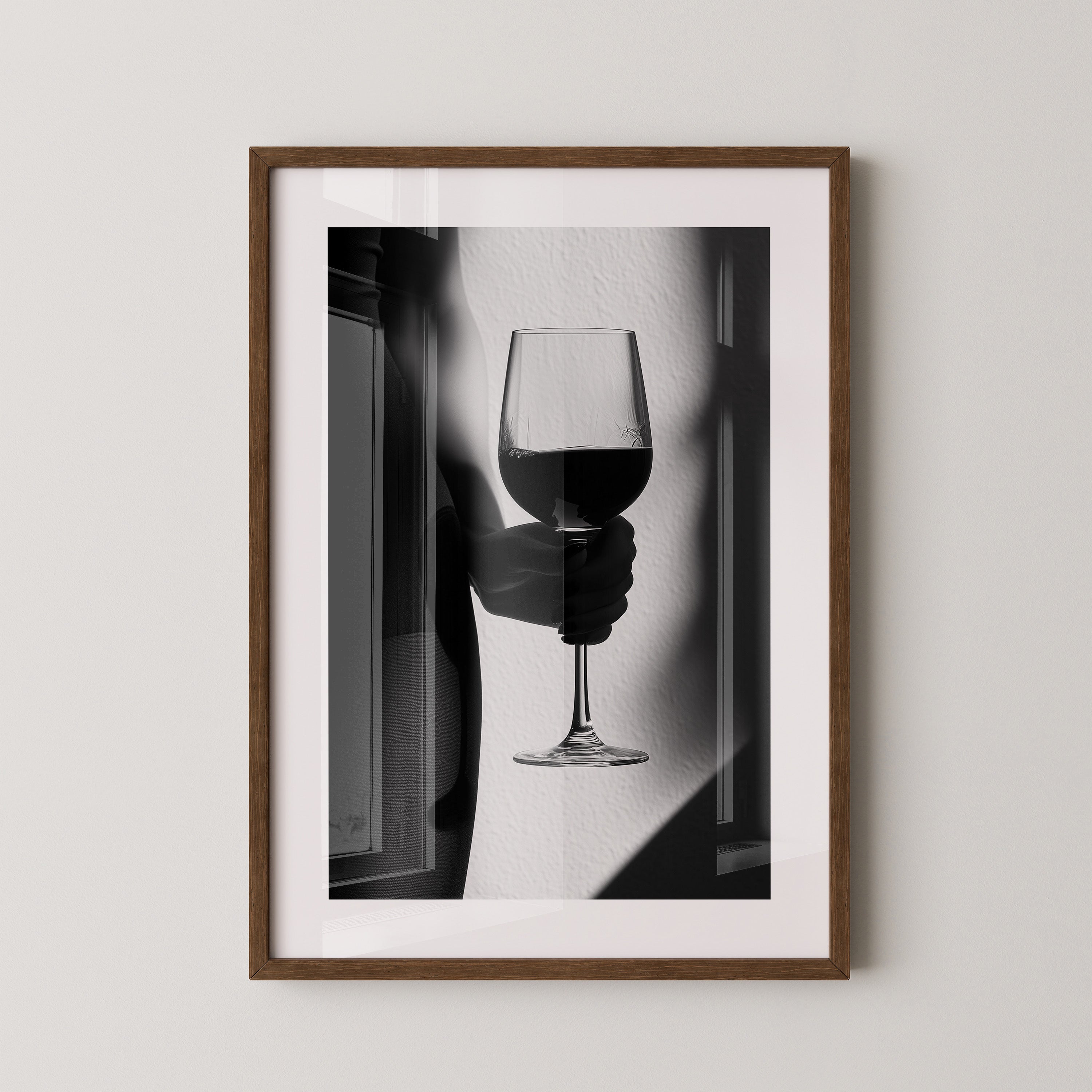 Weinglas Schatten schwarzweiß