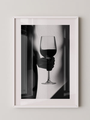 Weinglas Schatten schwarzweiß