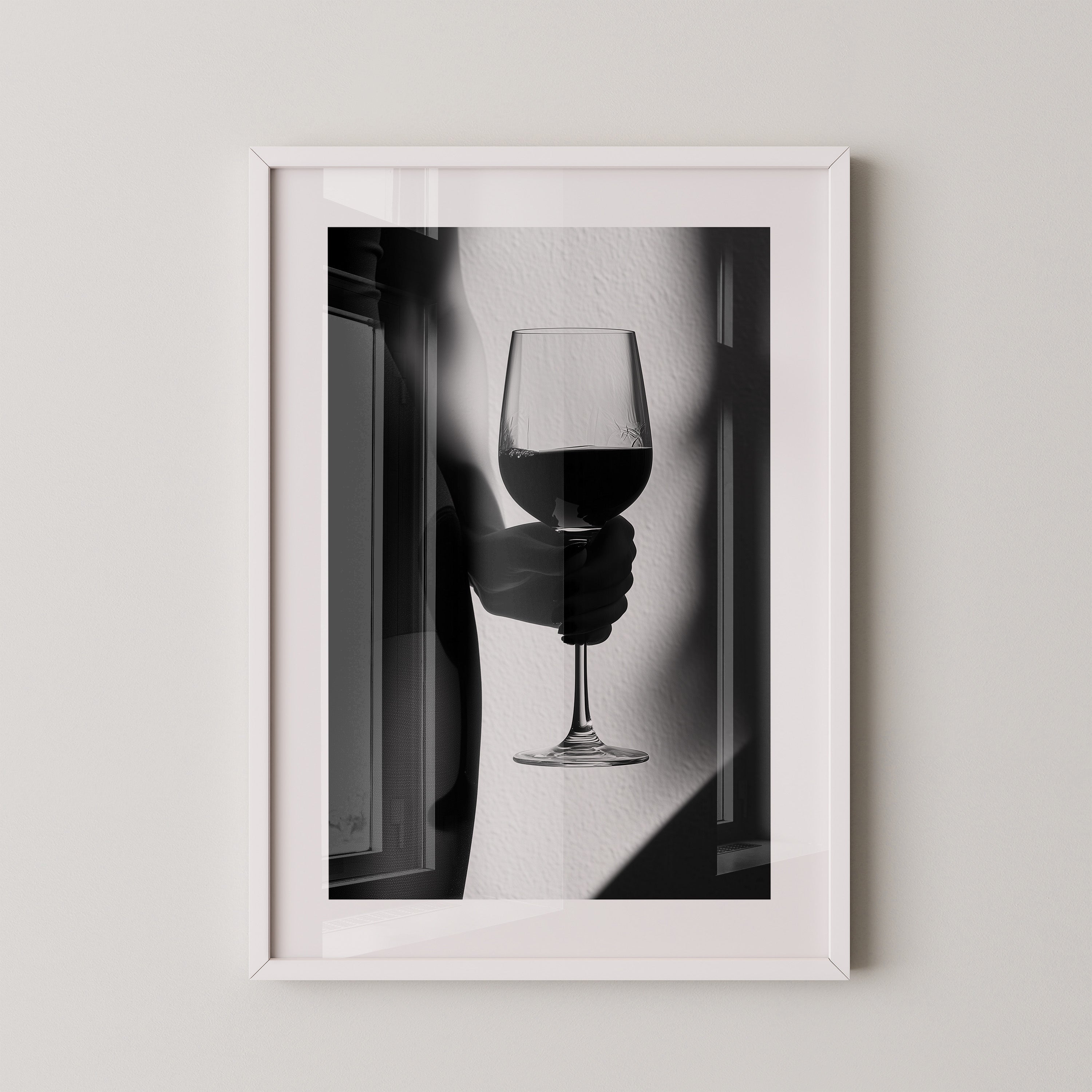 Weinglas Schatten schwarzweiß