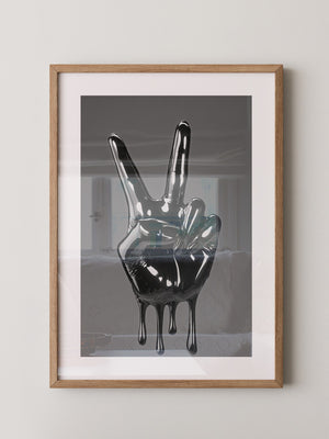 Schwarze Hand flüssig