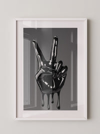Schwarze Hand flüssig