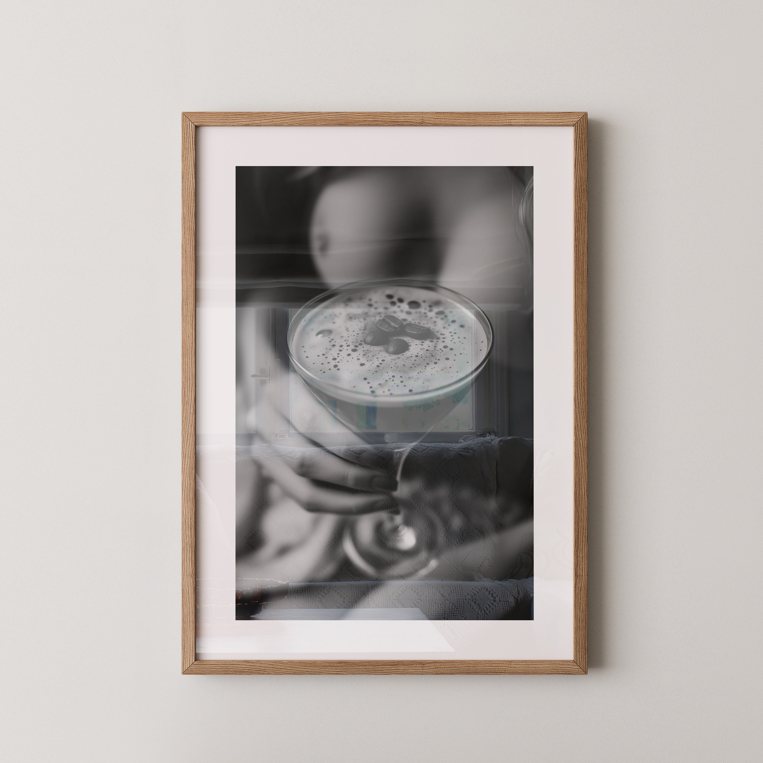 Espresso Martini Schwarzweiß