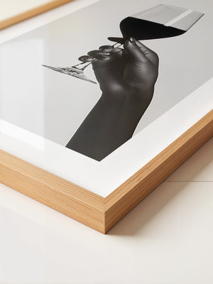 Weinglas Hand Schwarzweiß