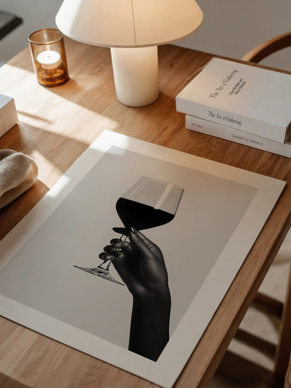 Weinglas Hand Schwarzweiß