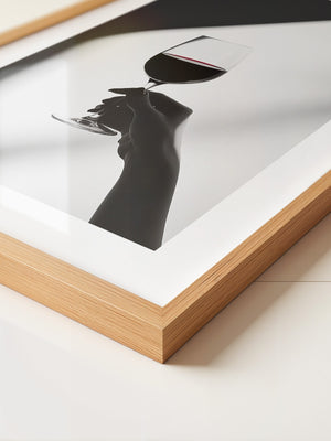 Weinglas Hand Schwarz-Weiß