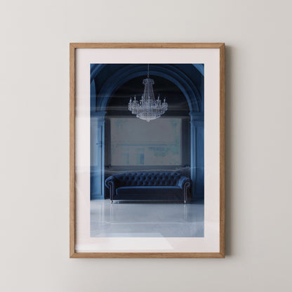 Sofa Kronleuchter tiefblau