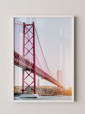 Rote Brücke Sonnenlicht