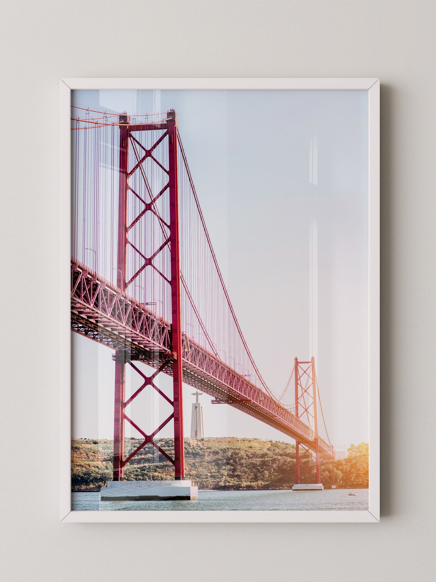 Rote Brücke Sonnenlicht