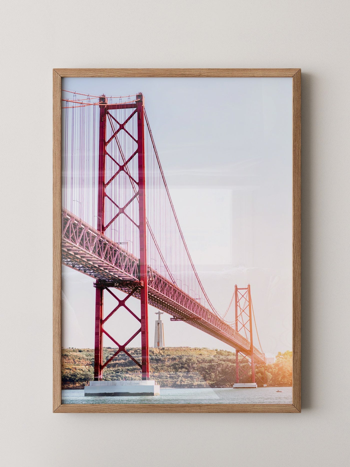 Rote Brücke Sonnenlicht