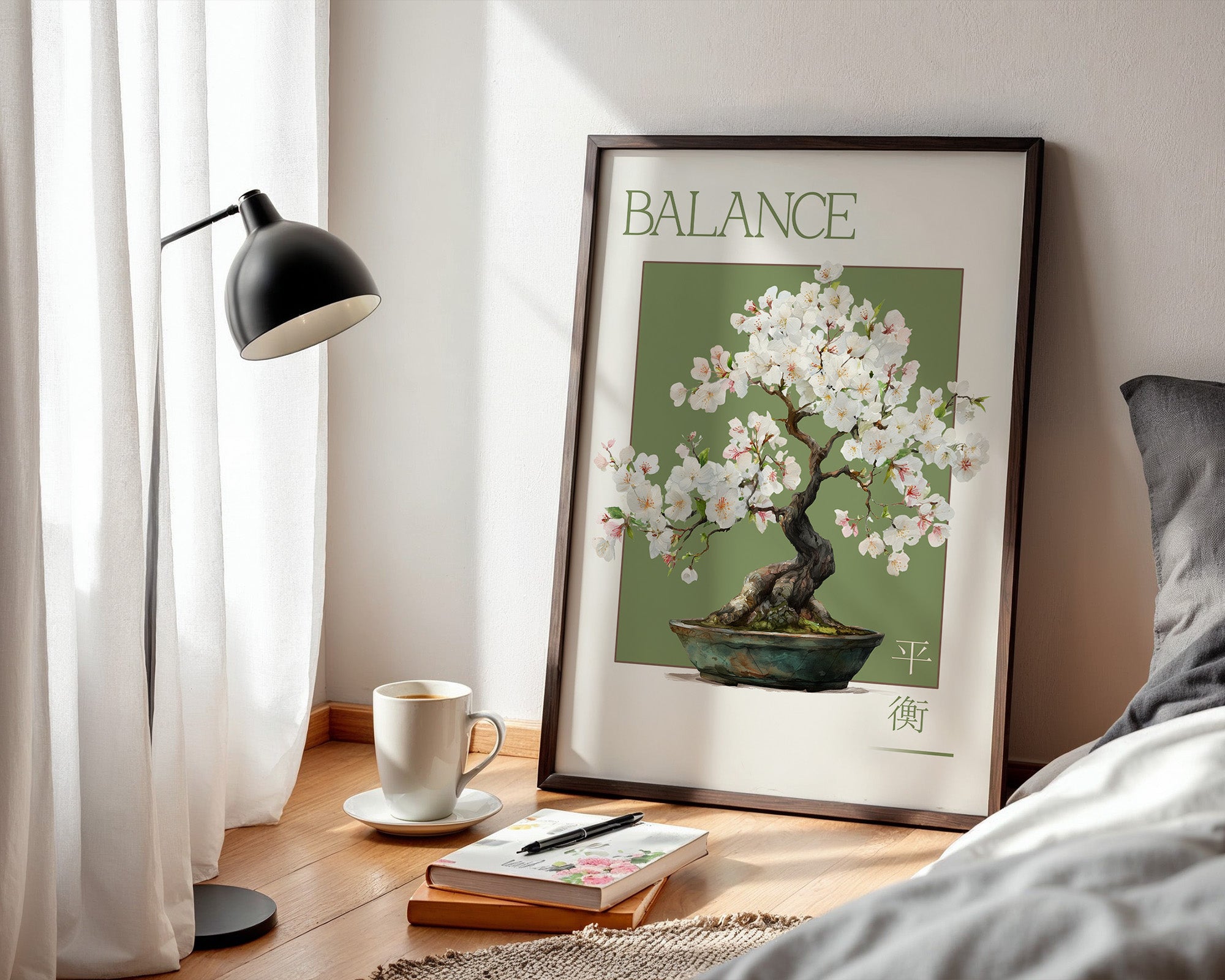 Bonsaibaum Blüten zartgrüner Hintergrund