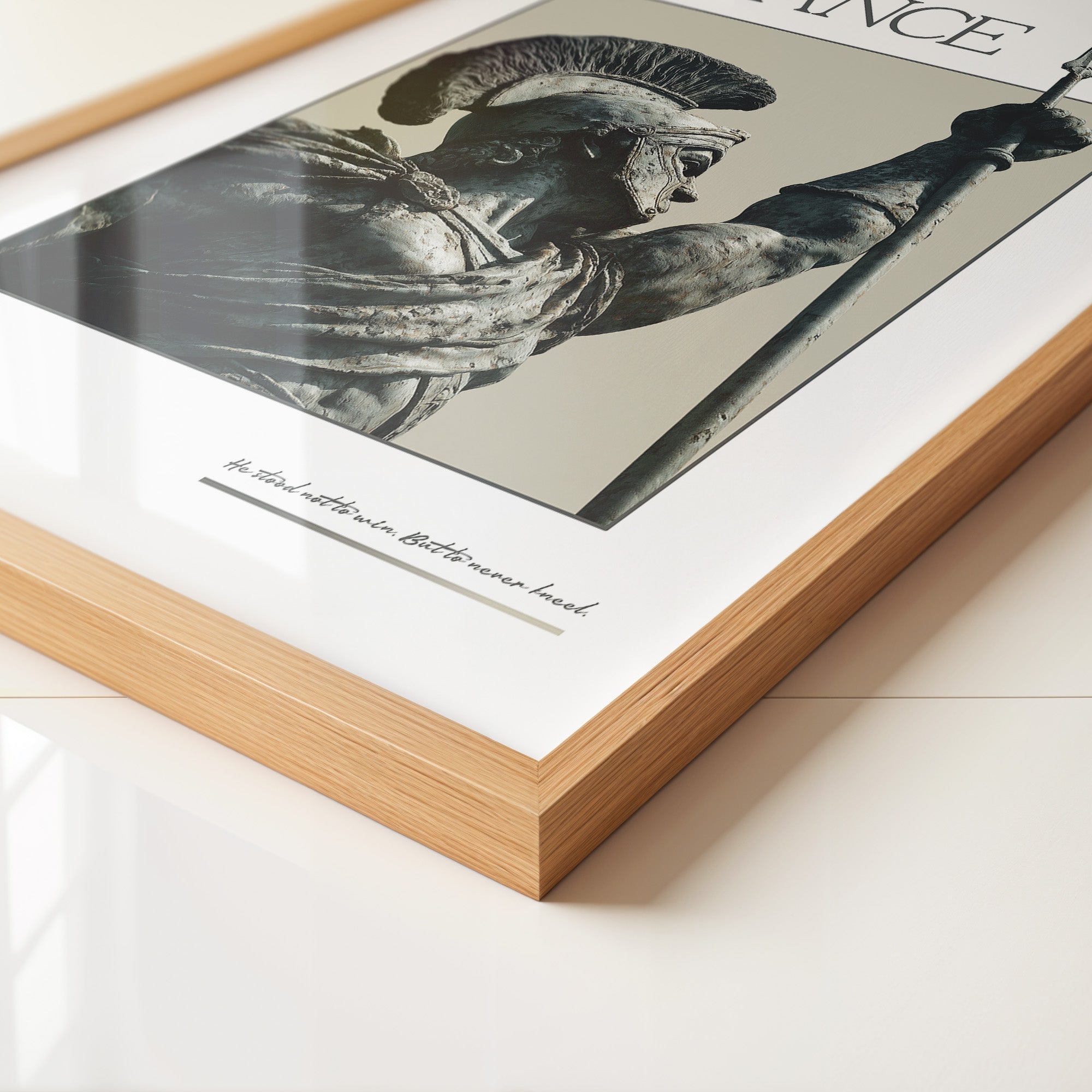 Antike Kriegerstatue im Profil