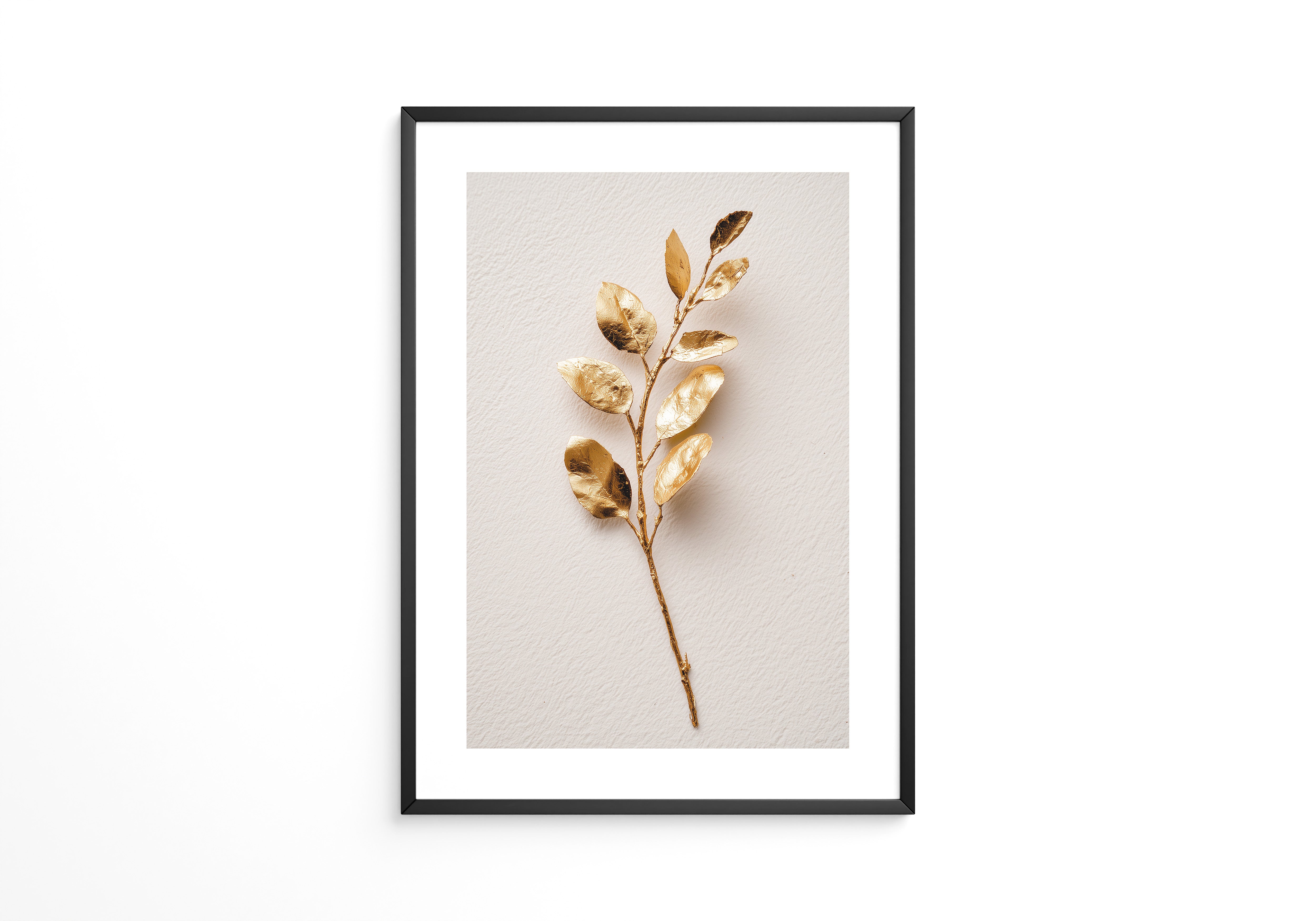 Golddetail Zweig weißer Hintergrund