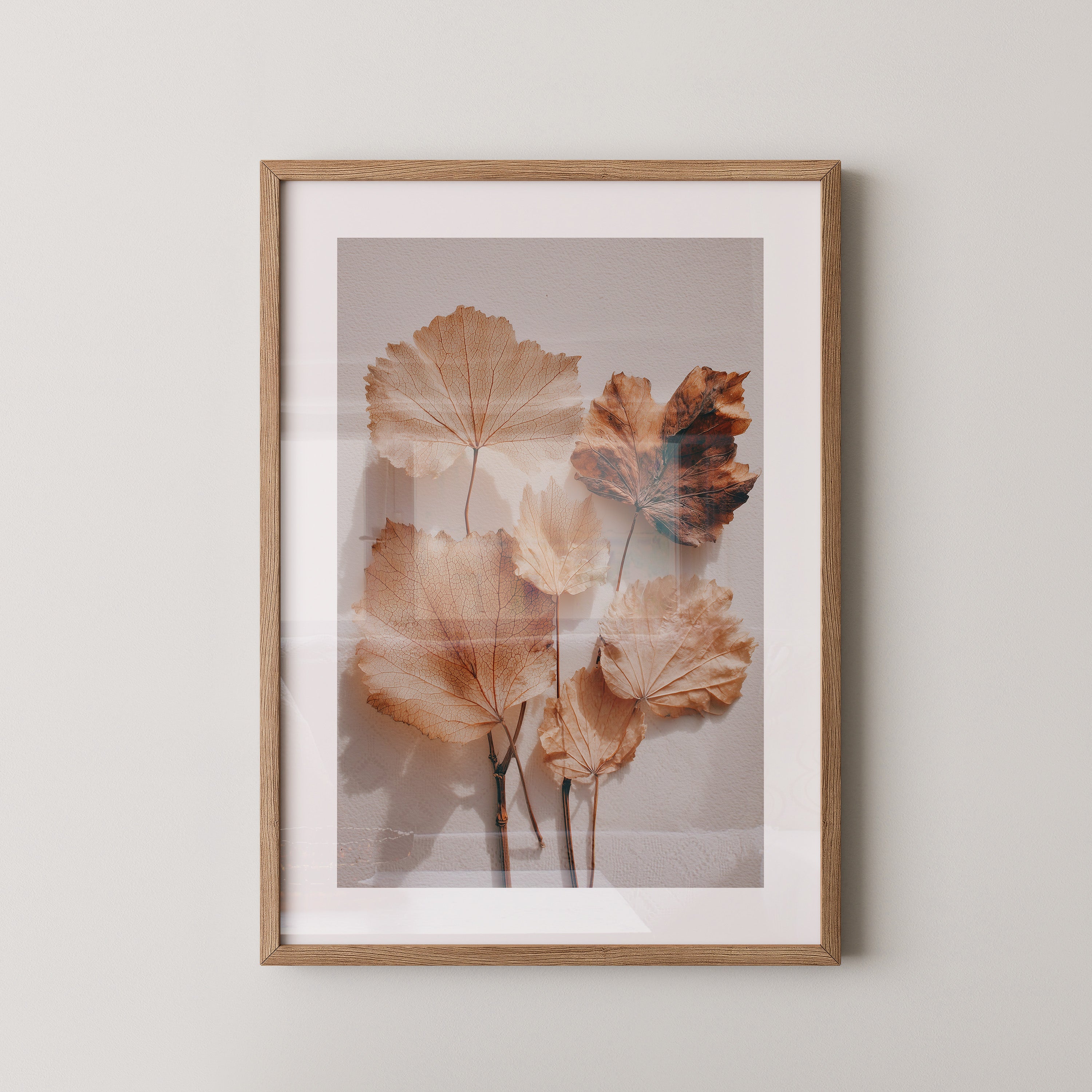 Herbstblätter filigran beige