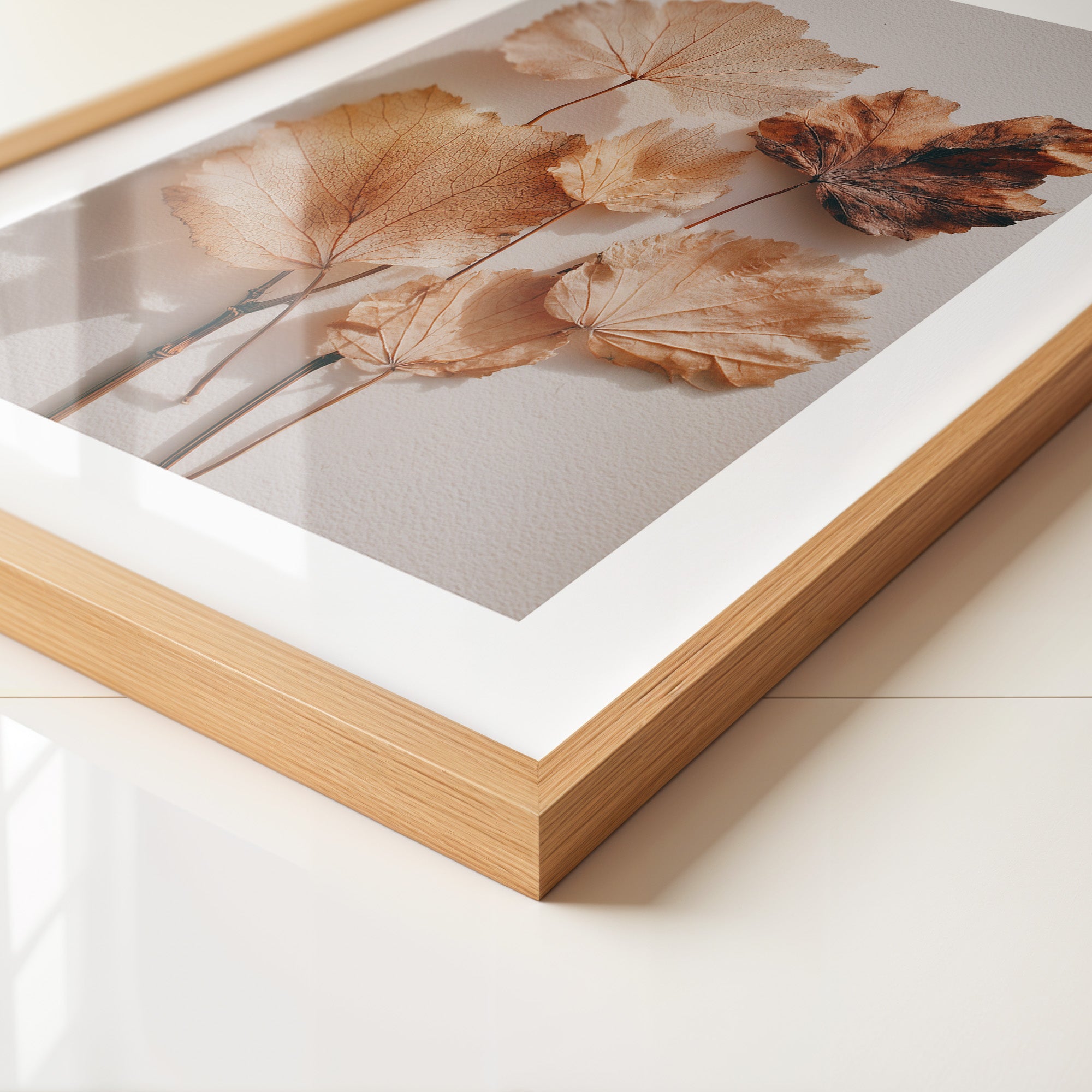 Herbstblätter filigran beige