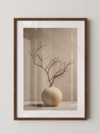 Äste in Kugelvase Minimalistisch